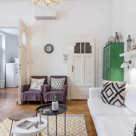 Best Stay Apartment *